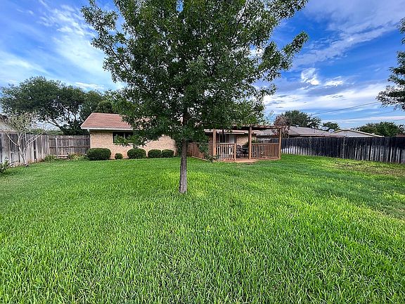 5th image of 4324 Brookdale Dr