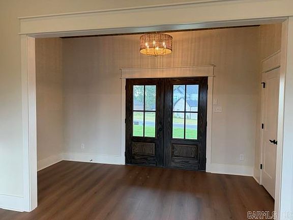 3rd image of 173 Hayden Dr