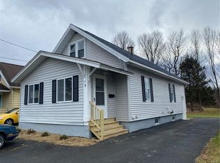 4 Minot Pl, Utica, NY 13502