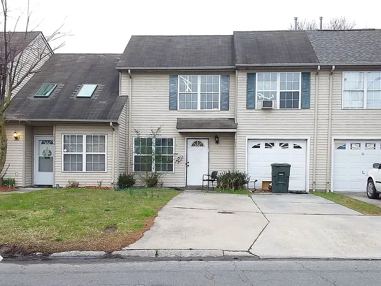 7924 Van Patten Rd — Photo 1