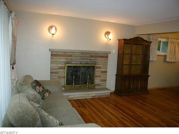 2nd image of 3326 Somia Dr