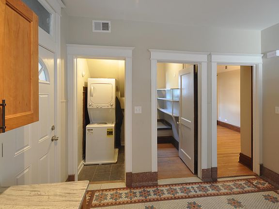Kitchen complete with washer/dryer and pantry