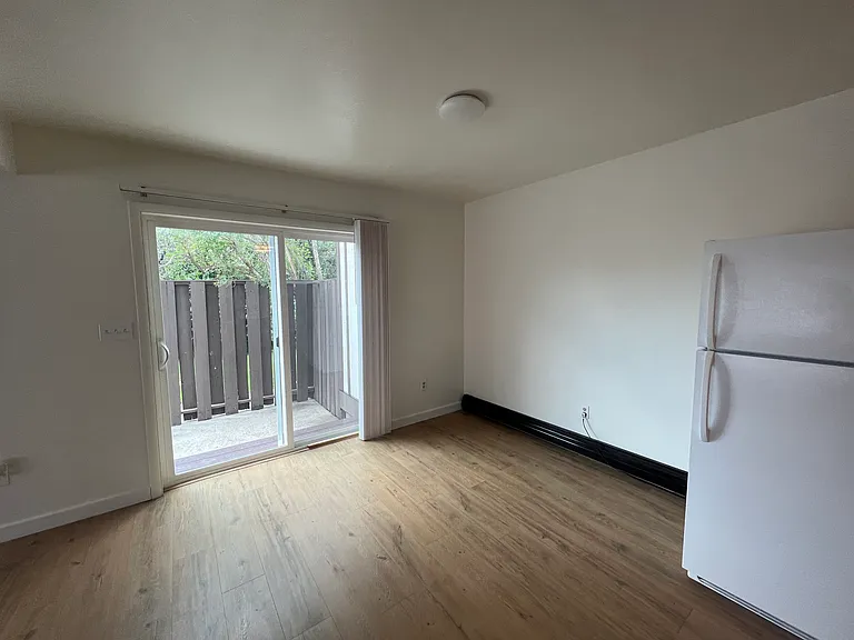 Dining room to fenced patio