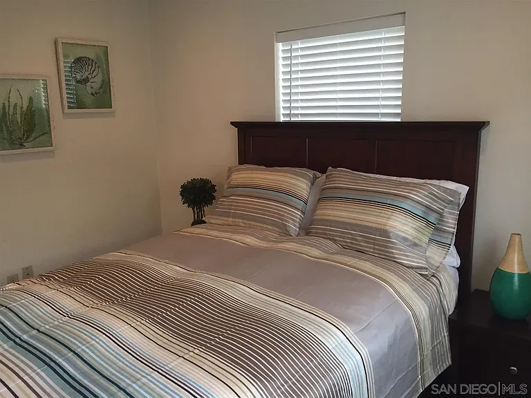 1460 W Oliver Ave — Photo 13