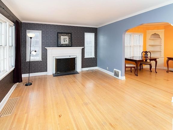 2nd image of 3111 Stone Park Blvd