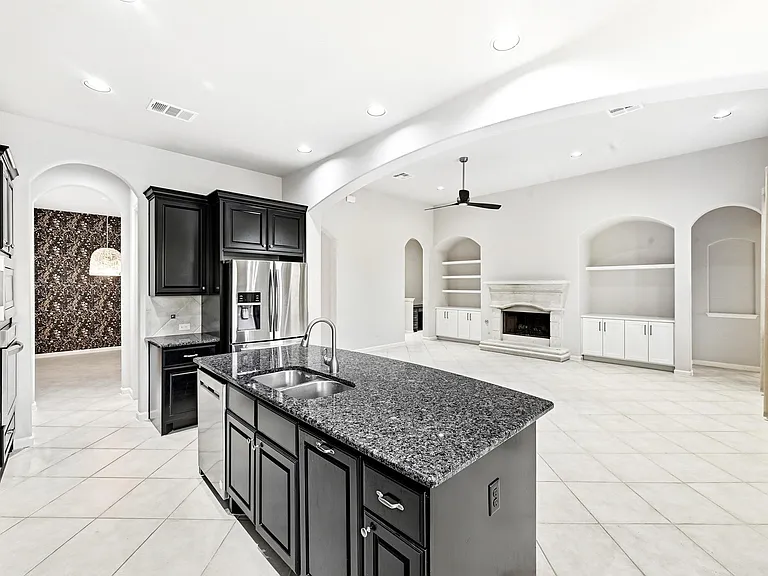 1611 Rimstone Dr — Photo 8