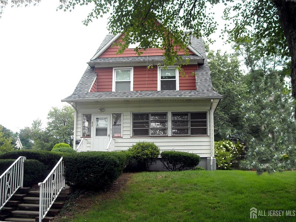 1st image of 301 Penfield Pl #301