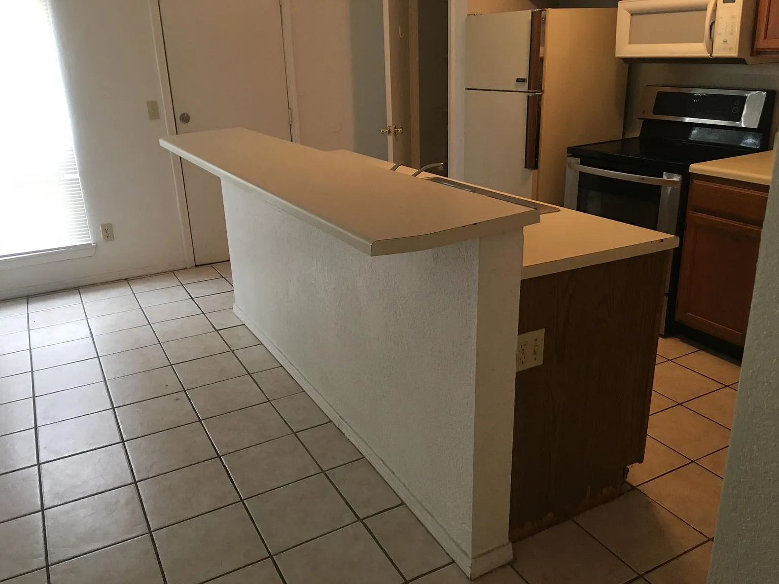 1403 Concord Dr — Photo 2