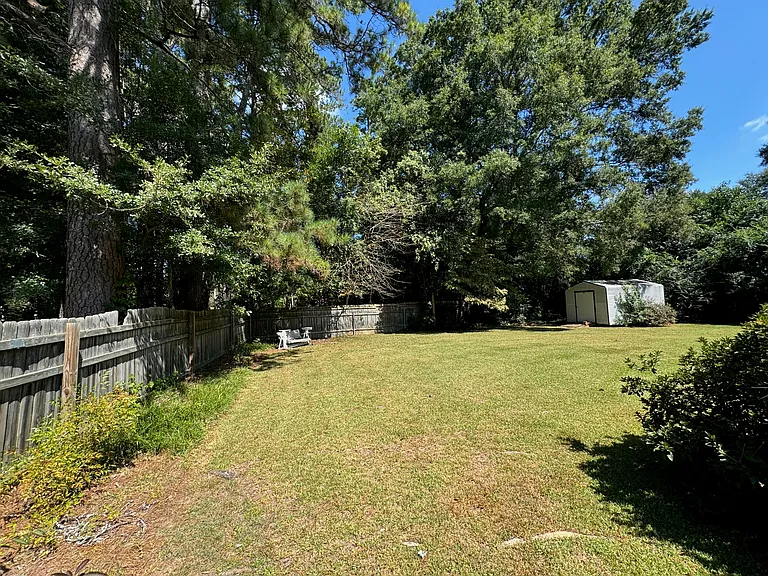 180 Westwood Ave — Photo 22