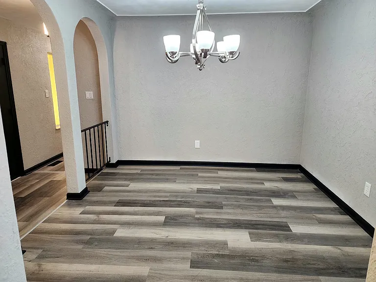 2801 Droste Rd — Photo 12