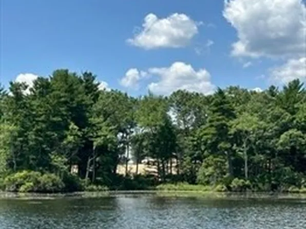LOT 1 One Eisenhauer Ln, Foxboro, MA 02035