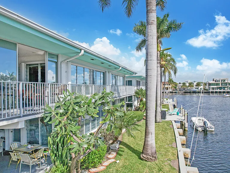 180 Isle Of Venice Dr #222 — Photo 3