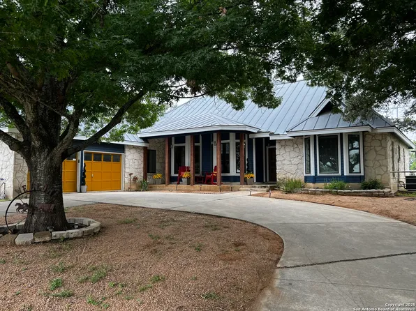 1790 COUNTY ROAD 271, Rio Medina, TX 78066