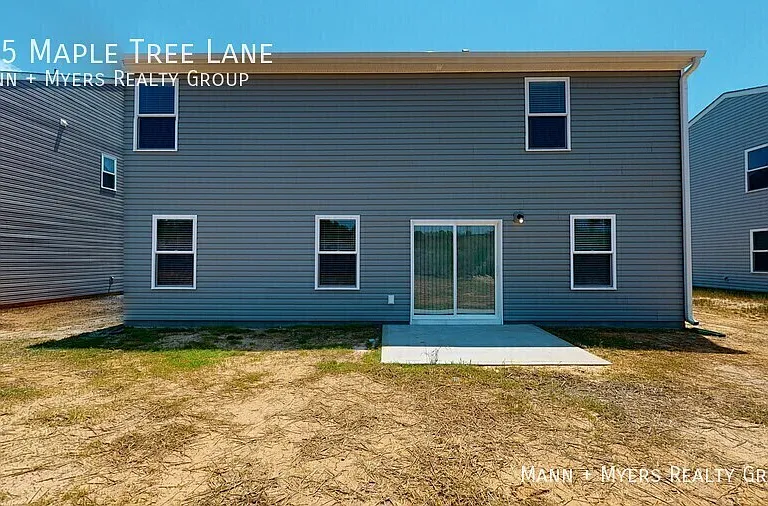 135 Maple Tree Ln — Photo 4