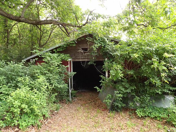 3rd image of 1812 Bell Rd