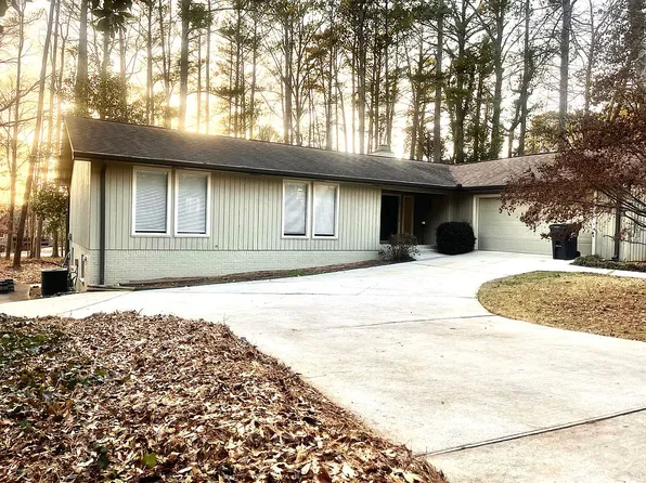 3661 High Green Dr, Marietta, GA 30068