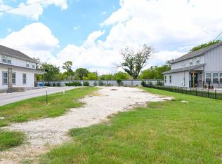 302-304 Riley Way, Kerrville, TX 78028