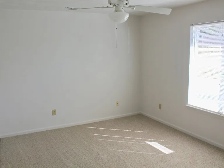 2300 Paragon Ct — Photo 19