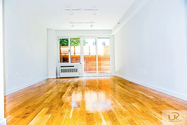 Rented by Town Residential | media 17