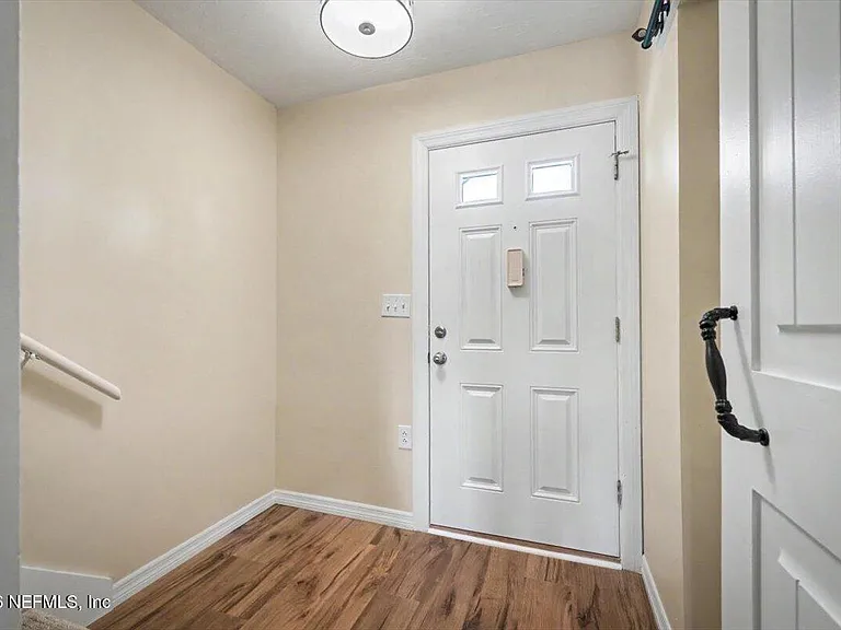 22 Comares Ave #6B — Photo 3