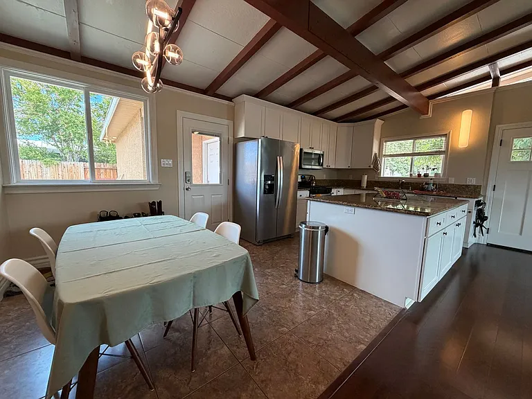 3809 Sunnyvale Ave — Photo 3