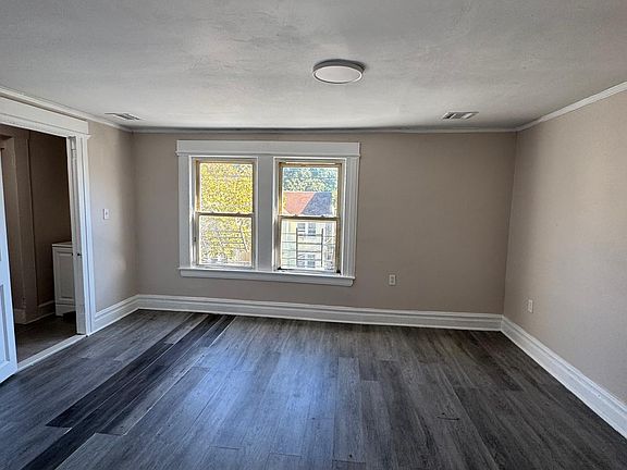 2nd image of 391 Myrtle Ave Floor 3