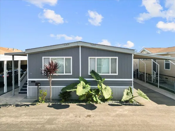 9080 Bloomfield Ave Space 223, Cypress, CA 90630