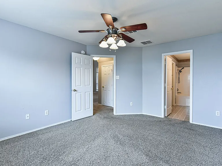 4600 Donegal Bay Ct — Photo 23