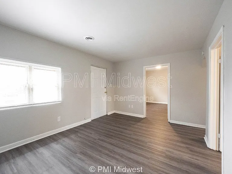 524 W 23rd St #2 — Photo 12