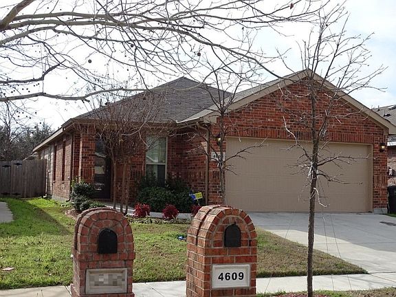 3rd image of 4609 Thistle Creek Ct