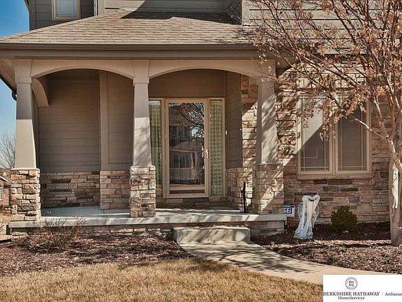 2nd image of 2121 Broadwater Dr