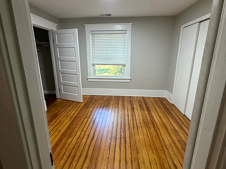 1912 Cypress St — Photo 10