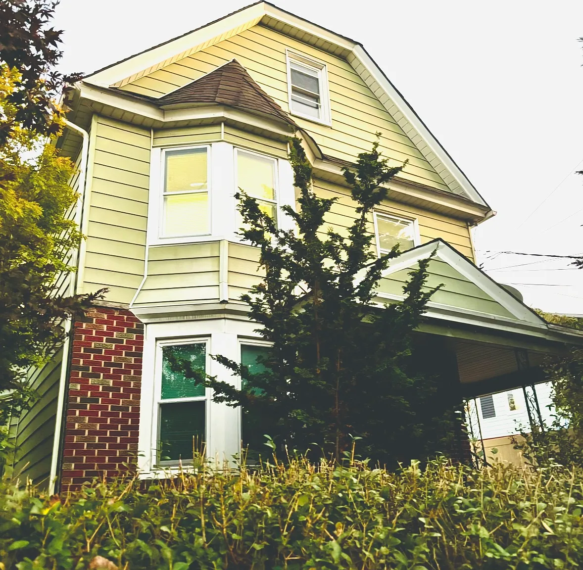 4 bed, 1500 sqft, $2,725 — Photo 1