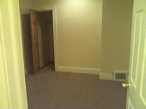 4th image of 8513 Bancroft Ave
