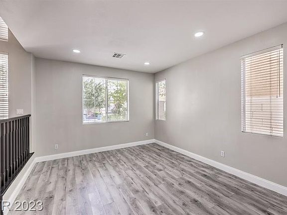 5th image of 10145 Snow Crest Pl