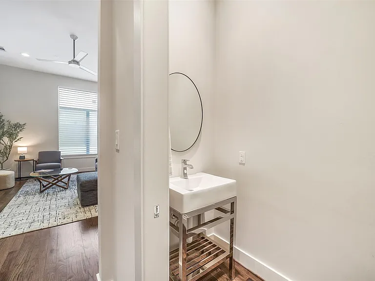 1004 California St #203 — Photo 21