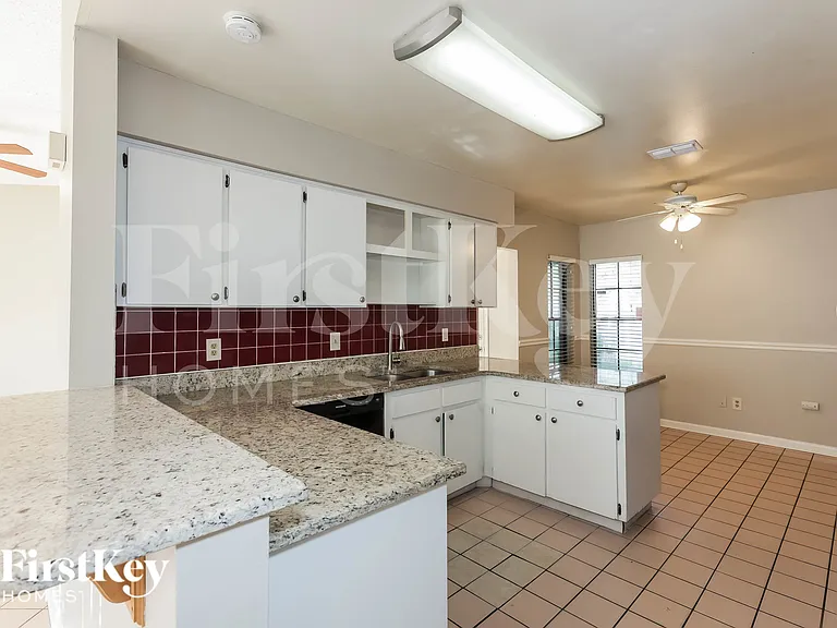 16219 Pebblebrook Dr — Photo 7