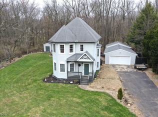 2961 Farmdale Rd, Akron, OH 44312