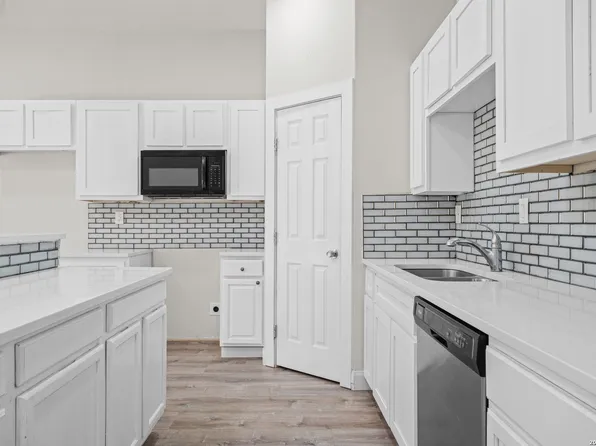 222 Rasa, San Antonio, TX 78227