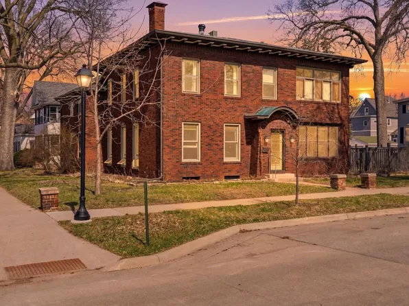 1003 King STREET, La Crosse, WI 54601