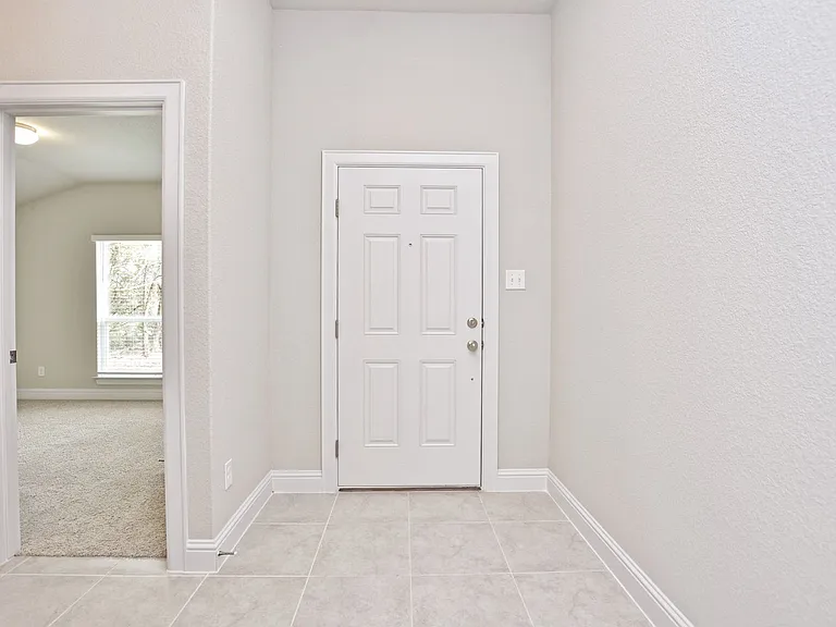 8116 Bronco Ln — Photo 5