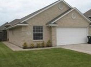 905 Gardenia St, College Station, TX 77845