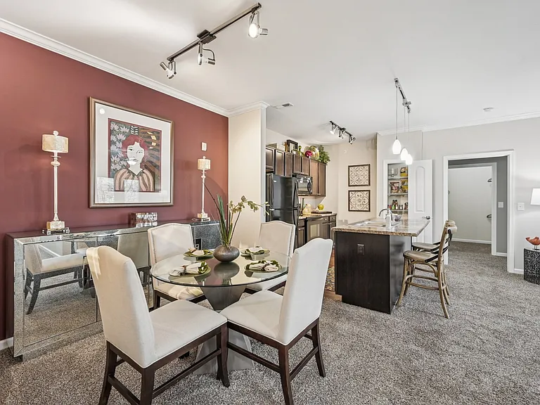 Brinley Place — Photo 8