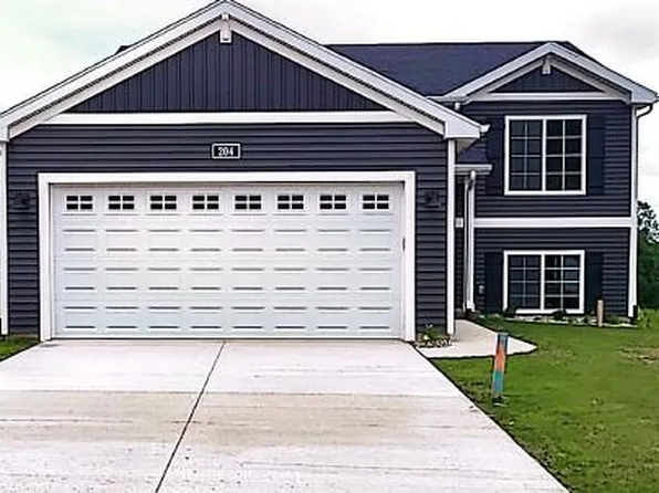 204 Wildflower Dr, Hillsdale, MI 49242