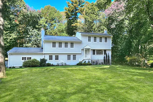 20 Joann Cir Photo 1