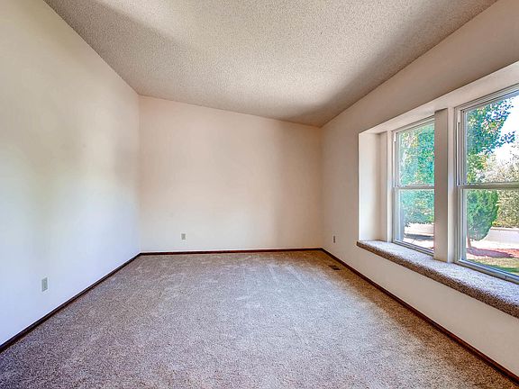 5th image of 3745 Fair Dawn Dr