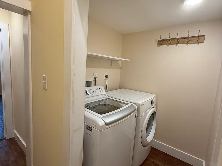 205 Mountain Rd — Photo 13