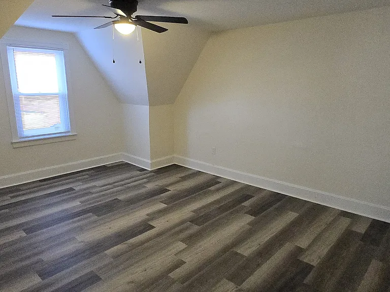 213 W Market St #3 — Photo 11