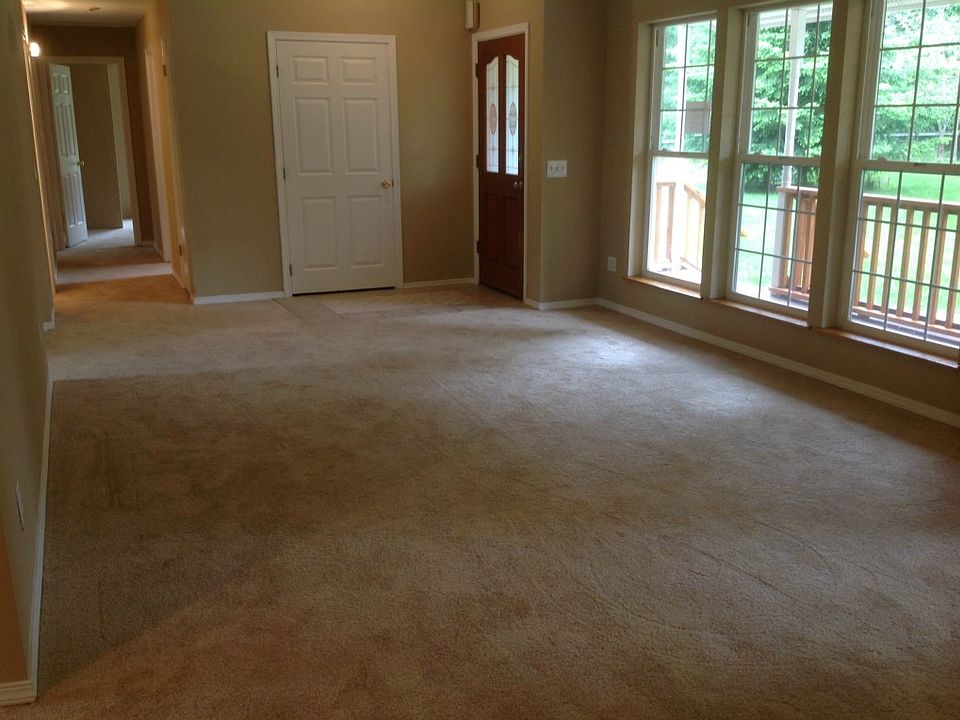 1st image of 417 Wandering Ln