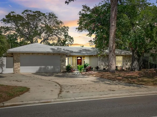 14567 102nd Ave, Largo, FL 33774